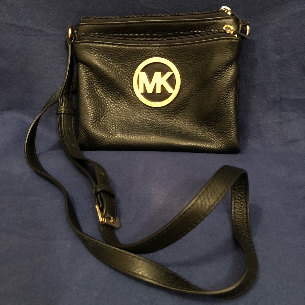 Black Michael Kors Crossbody